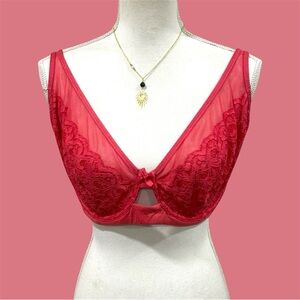 Victoria’s Secret Body By Victoria Pink Lacey Unlined Demi underwire Bra
